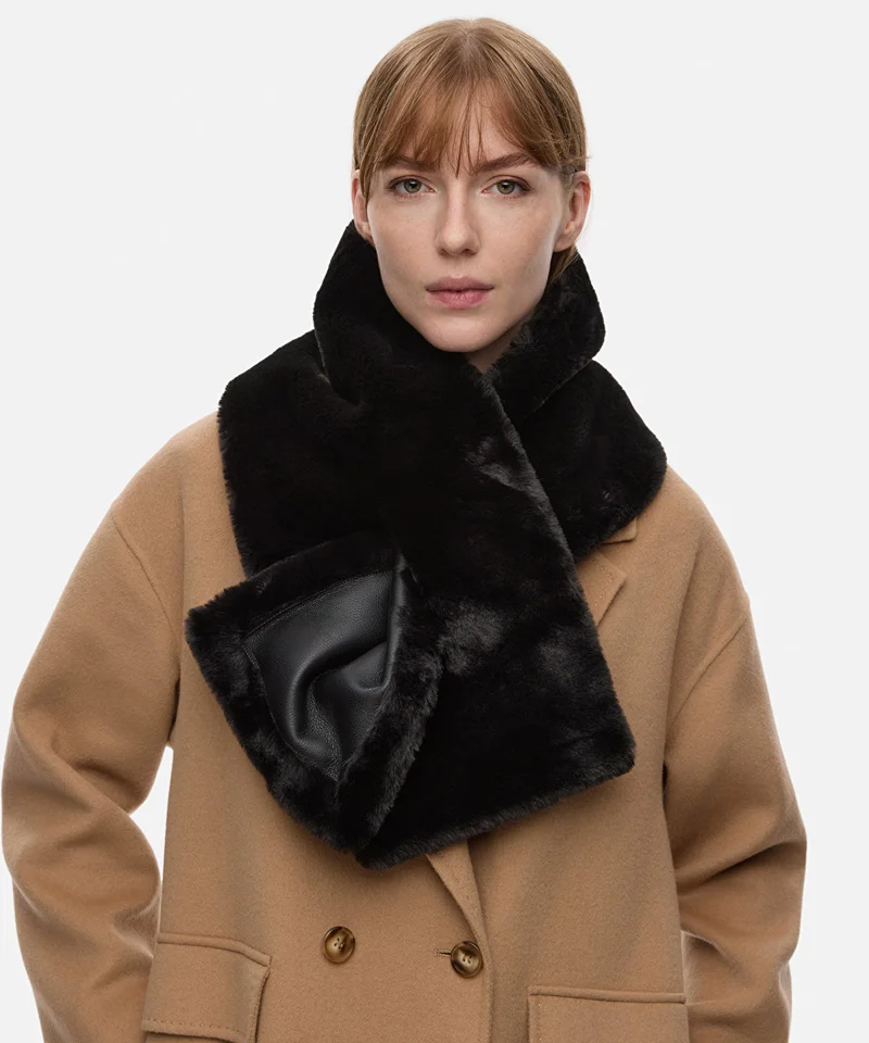 ابيكول Pull Through Faux Fur Scarf